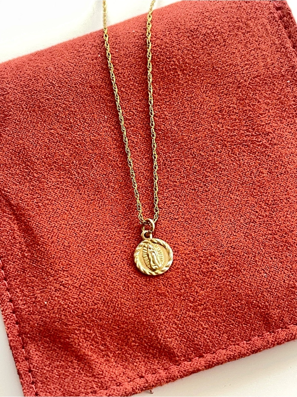 Delicate Gold Tone Virgin Mary Pendant 18” Necklace